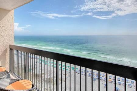 The Oyster By Brightwild-Beachfront Condo Дестин Экстерьер фото